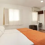 Catalunya Express فندق
