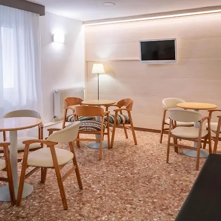 Hotell Catalunya Express 2*