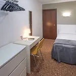 Catalunya Express Hotell 2*