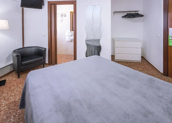 Catalunya Express Отель Таррагона