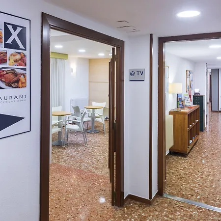 Catalunya Express Hotell 2*
