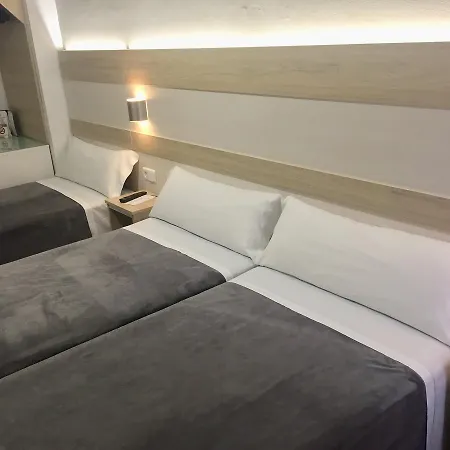 Catalunya Express Hotell 2*